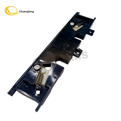 445-0582423 4450582423 ATM Peças sobressalentes NCR S1 Portão de camião de cassete de plástico com empurrador Assy NCR cassete empurrador