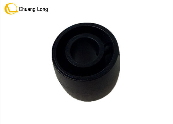 A máquina do ATM parte o distribuidor de Hitachi HCM CONTRA o rolo interno do eixo de UR