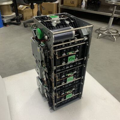 Módulo Dispensador de Dinheiro NCR CDM-4000 CDM-4000C3 Dispensador com 3 Cassetes e 1 Caixa de Rejeição Peça de Máquina de Autoatendimento ATM CRM Kiosk